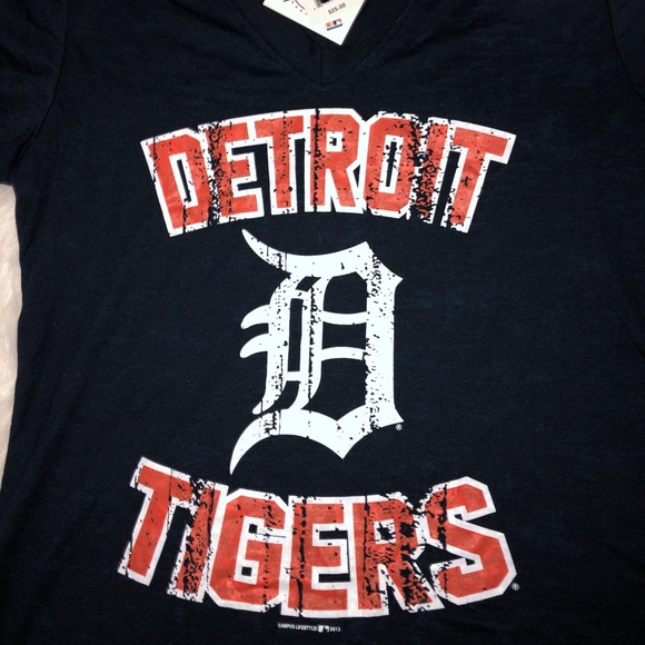 Detroit Tigers Short Sleeve Shirt - Picture 2 of 6